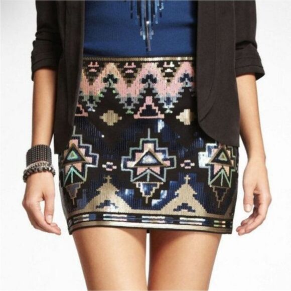 Express Sequin Aztec Print Miniskirt Size Medium in EUC - Picture 1 of 4